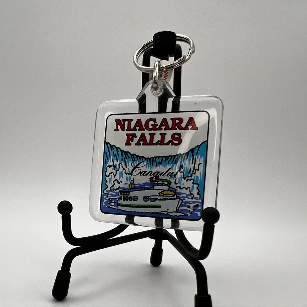 Vintage Niagra Falls Canada Keychain Vintage 90s Acrylic